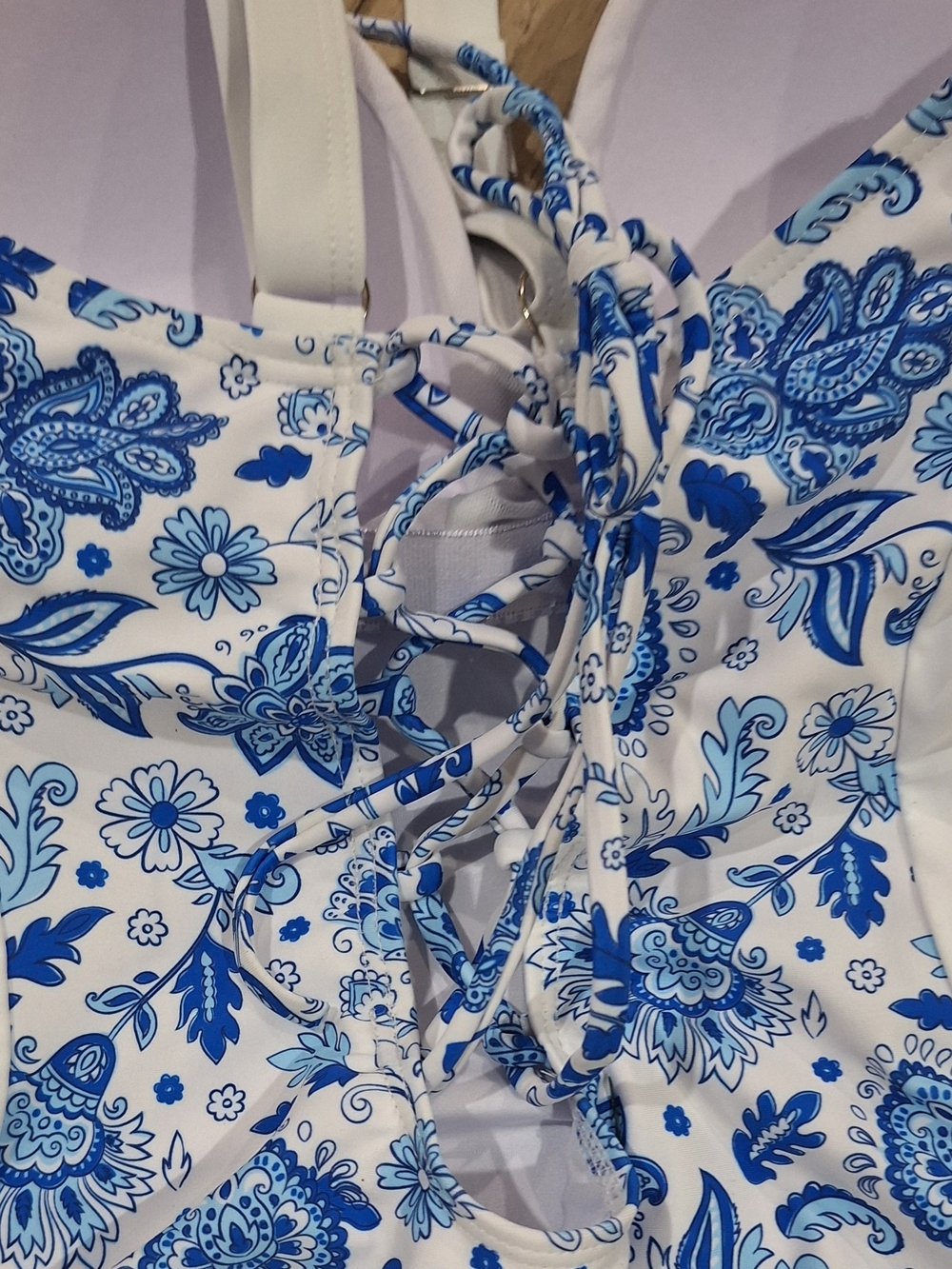 Eomenie Blue White Floral One Piece Swimsuit Criss Cross Back L NWT - Picture 5 of 7